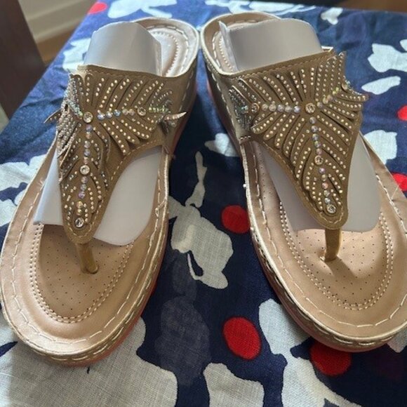 NWOT Women's Beaded Sandals choose Black or Tan both are size 9 - Picture 5 of 12